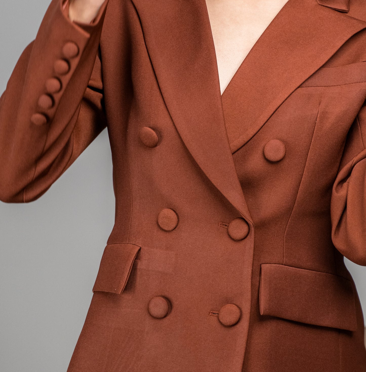 Tailleur Chic pour Femme – Blazer Croisé et Pantalon Évasé